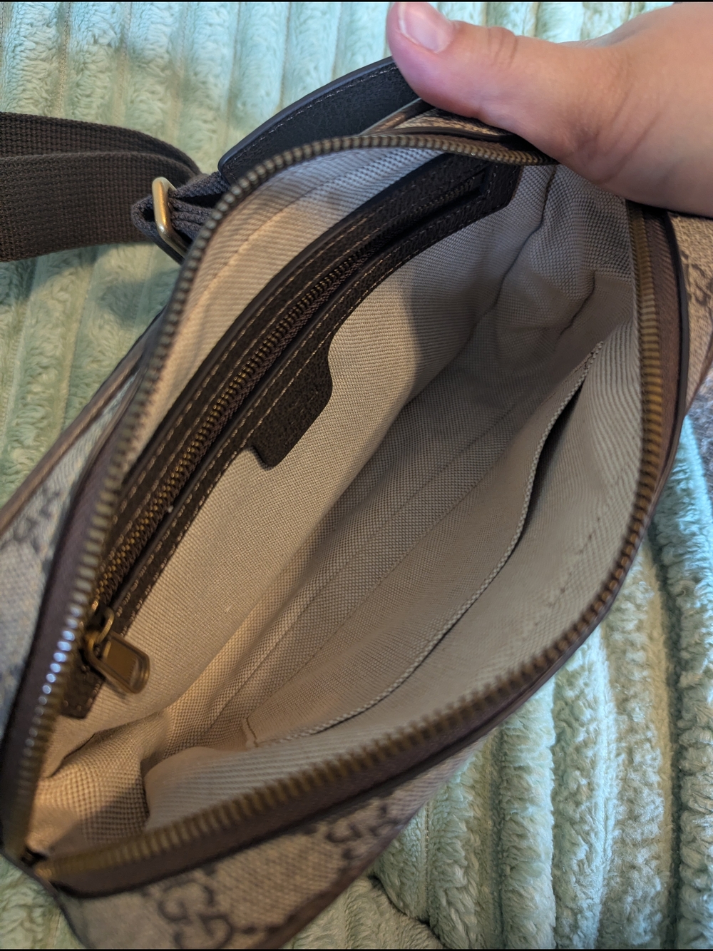 Soft GG Supreme Monogram Medium Ophidia Belt Bag Dark Brown - Picture 4 of 6